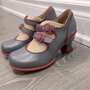 JOHN FLUEVOG - Air Canada Rouge Uniform Shoes - Liz MaryJanes